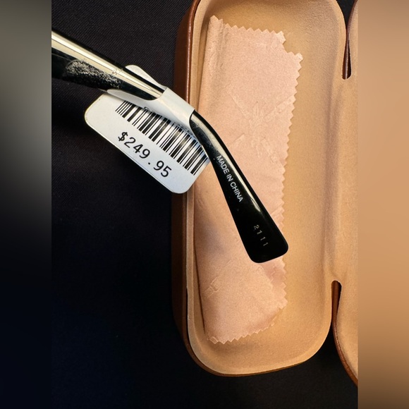 NWT Longchamp Women’s Cat Eye Black Sunglasses - Picture 6 of 12